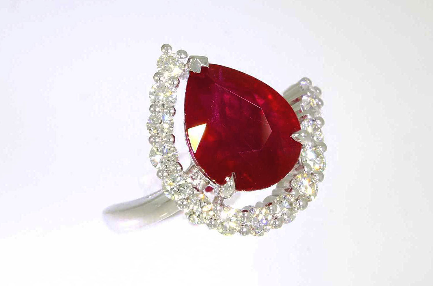 bague-rubis-diamant-poire.jpg