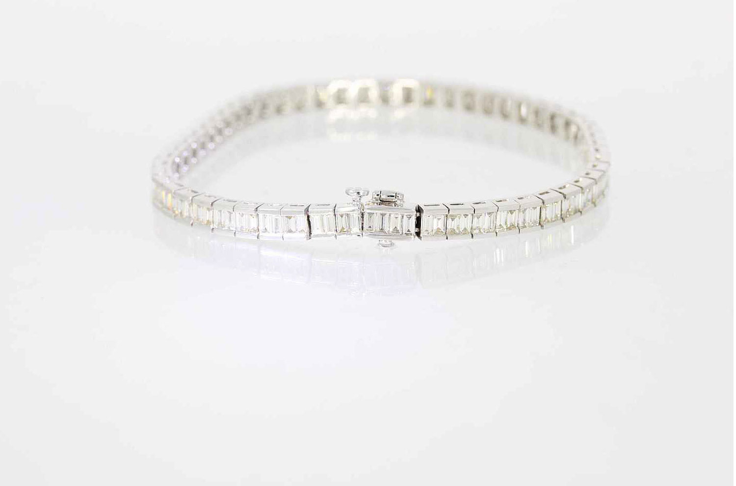 bracelet-diamant-riviere-dos.jpg