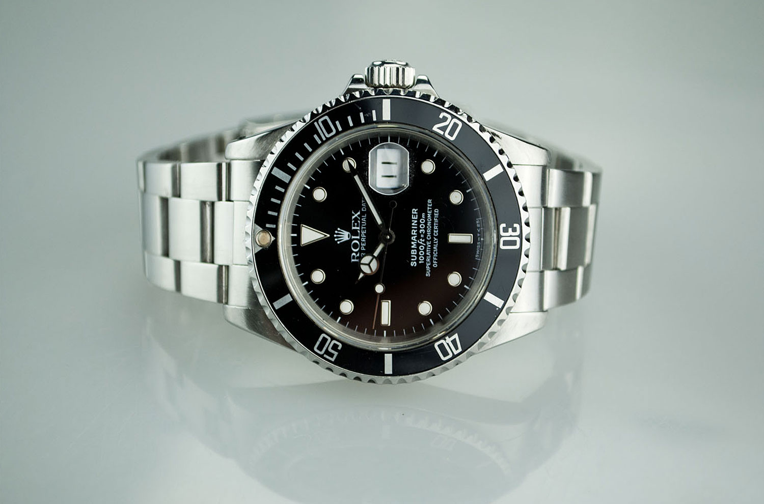 Rolex-sub-2-gvjkn2.jpg