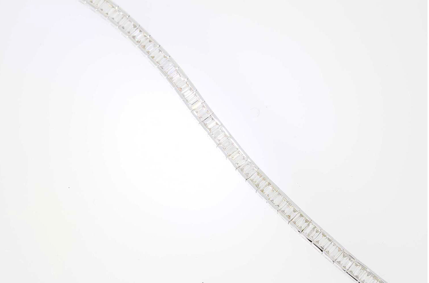 bracelet-diamant-riviere.jpg