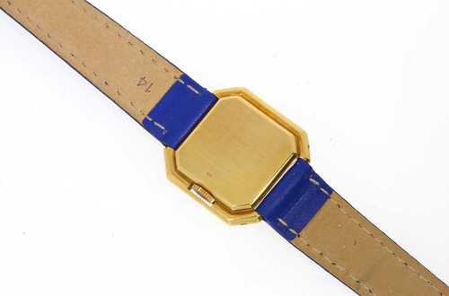 cartier-ceinture-or-dos.jpg