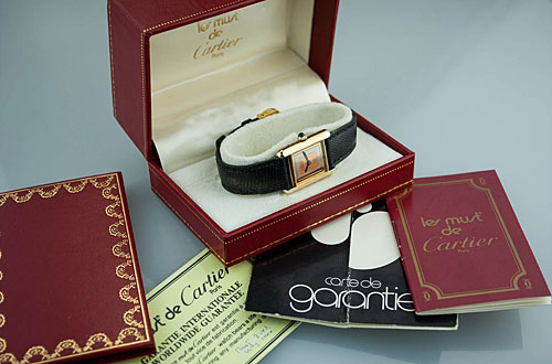 cartier-mustde3-jk,bhjkn3.jpg