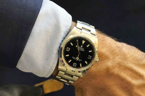 explo-noir-rolex-poignet.jpg