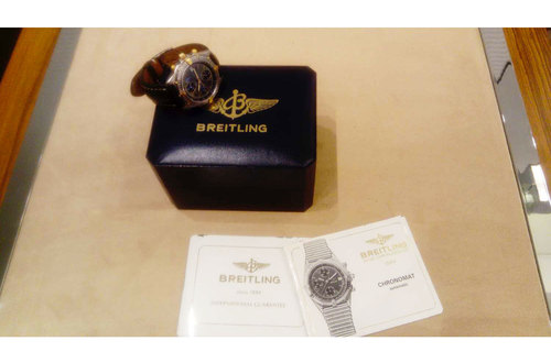 montre-breitling-B13047-documents.jpg