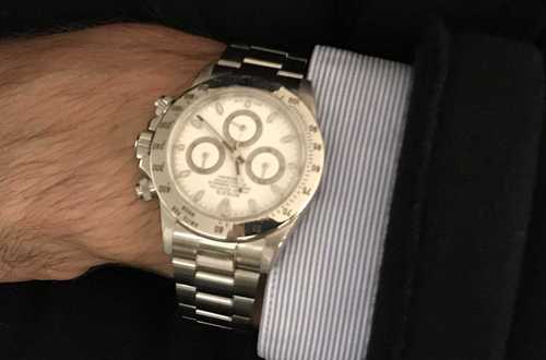 rolex-daytona-116520-poignet.jpg