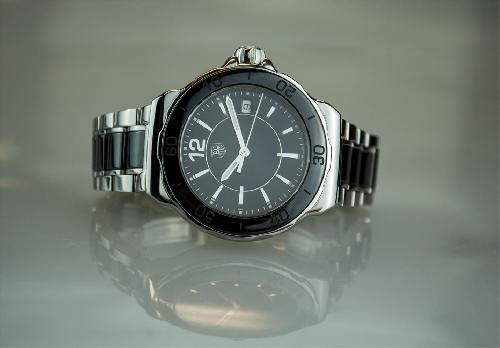 TAG HEUER