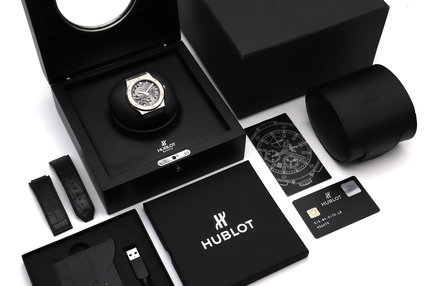 hublot-titaniumskeletun-boite.jpg