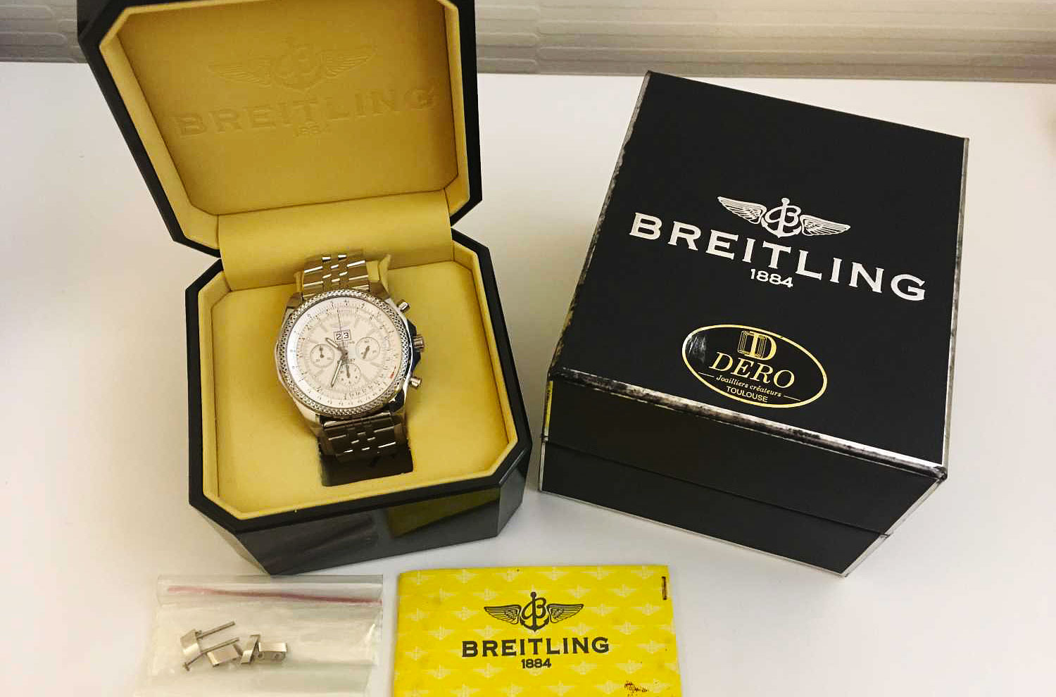 montre-breitling-bentley-documents.jpg