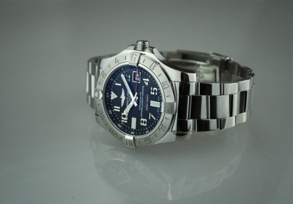 Avenger II GMT – Image 2