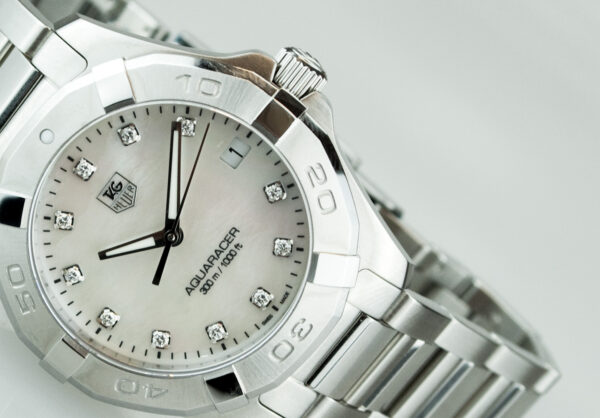 Aquaracer lady – Image 2