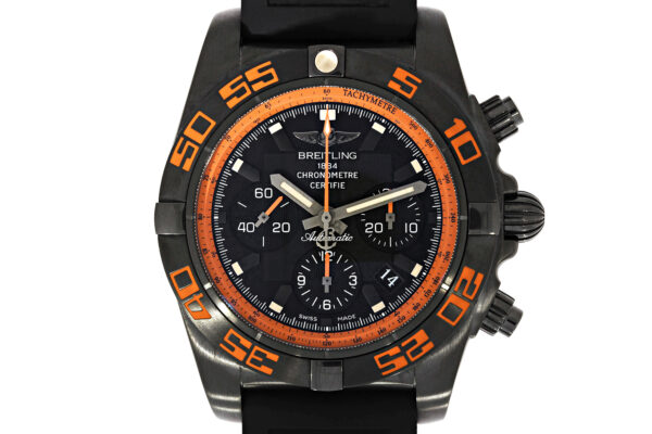 Chronomat 44 Raven