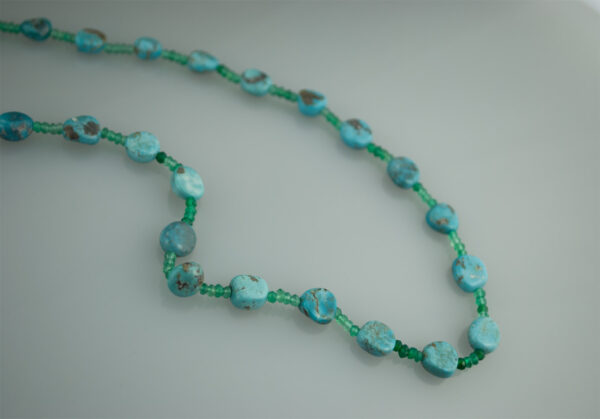 Turquoises et agates