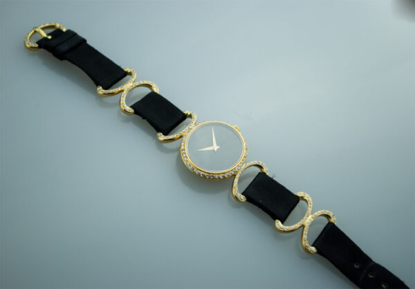 Montre Piaget en or jaune et diamants – Image 2